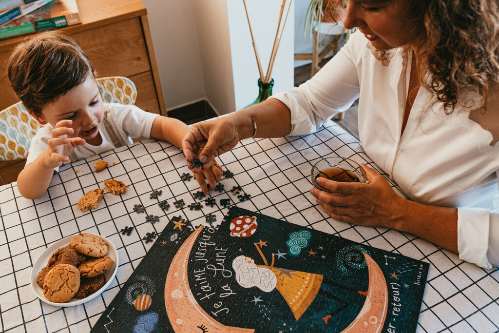 un puzzle qui célèbre les liens qui nous unissent à ceux que nous aimons
